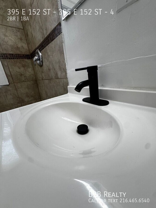 Building Photo - 395 E 152nd St