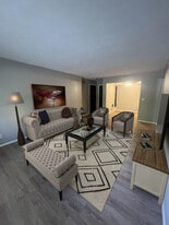 Building Photo - 38th Place