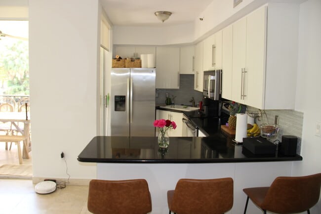 Building Photo - 1834 Brickell Ave