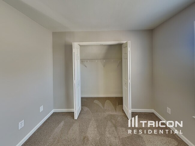 Building Photo - 218 Bo Simpson Pkwy