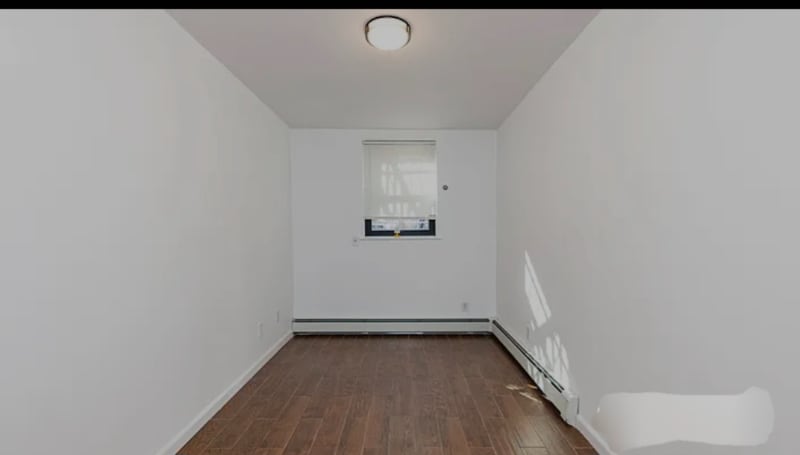 Building Photo - 1319 Gates Ave