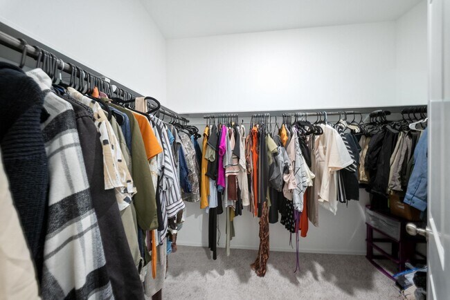 Building Photo - 6304 Barrington Clf Trl