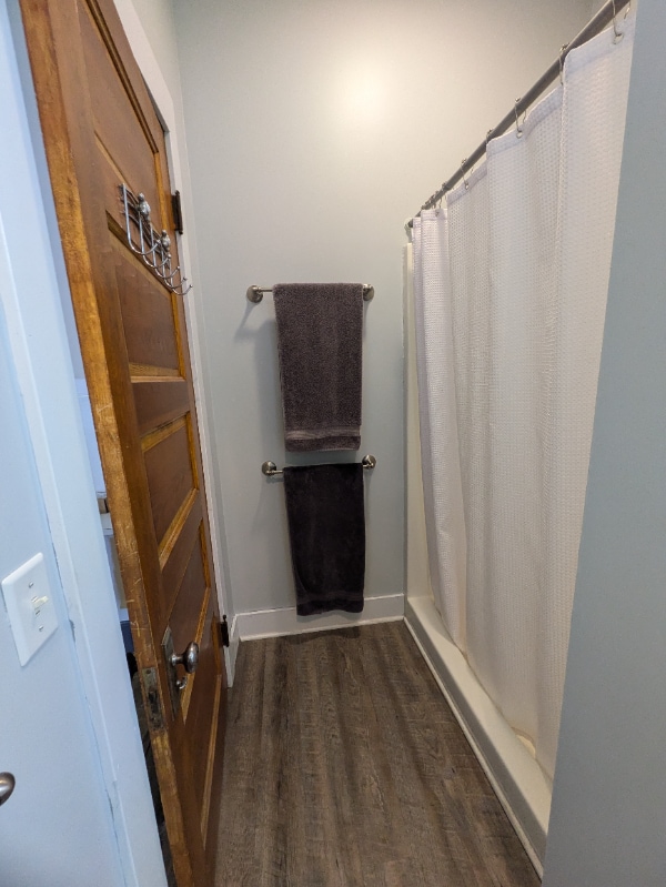 Building Photo - 307 Lincoln St