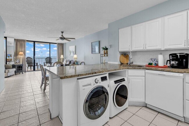 Building Photo - 2500b N Ocean Blvd