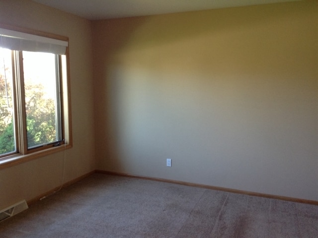 Building Photo - 3331 E Normandy Dr