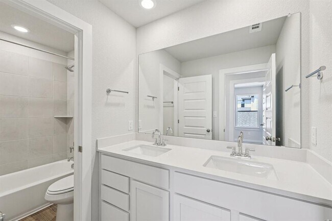 Building Photo - 1216 Lavender Wy