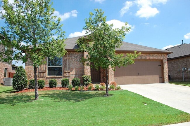 Building Photo - 473 Spring Dr