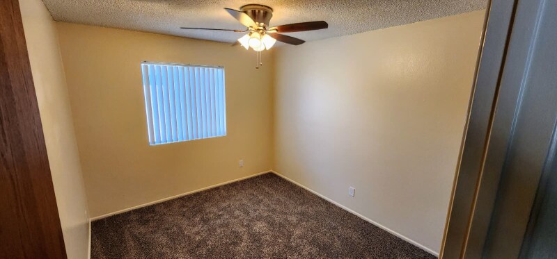 Building Photo - 1041 N Mesa Dr