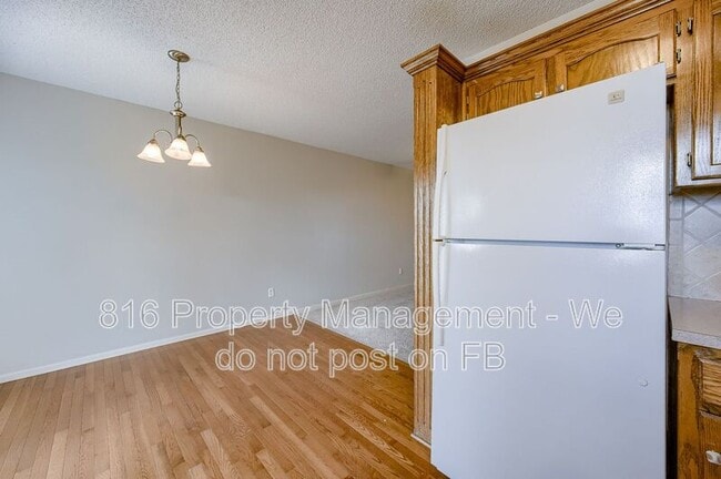 Building Photo - 5526 N Broadway