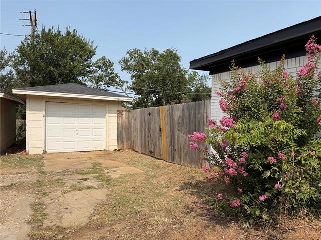 Building Photo - 2502 Normont Cir