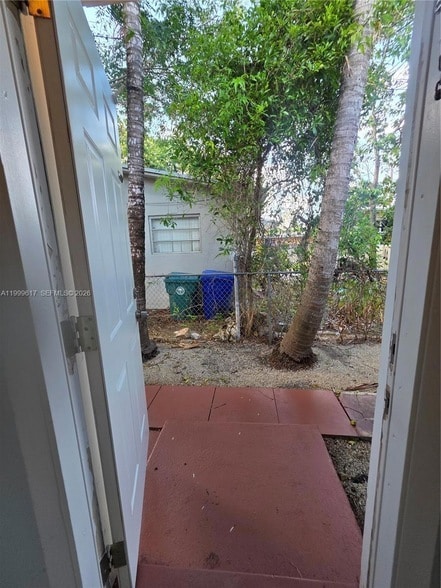 Building Photo - 2834 SW 37th Ave