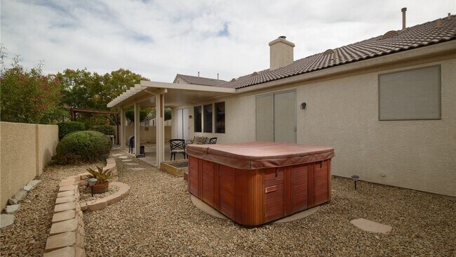 Building Photo - 7584 Splashing Rock Dr