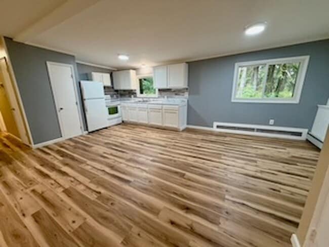 Building Photo - 544 Sandpiper Dr