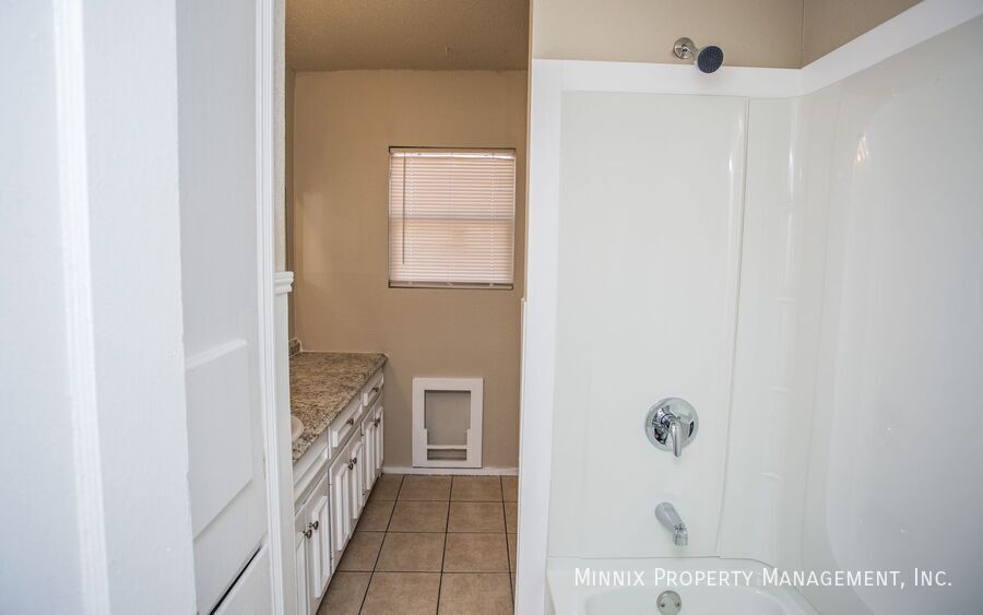 Building Photo - 1910 28th St