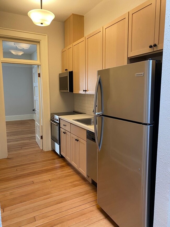 Primary Photo - Beautiful 1 bed/1bath apartment in Cottage...