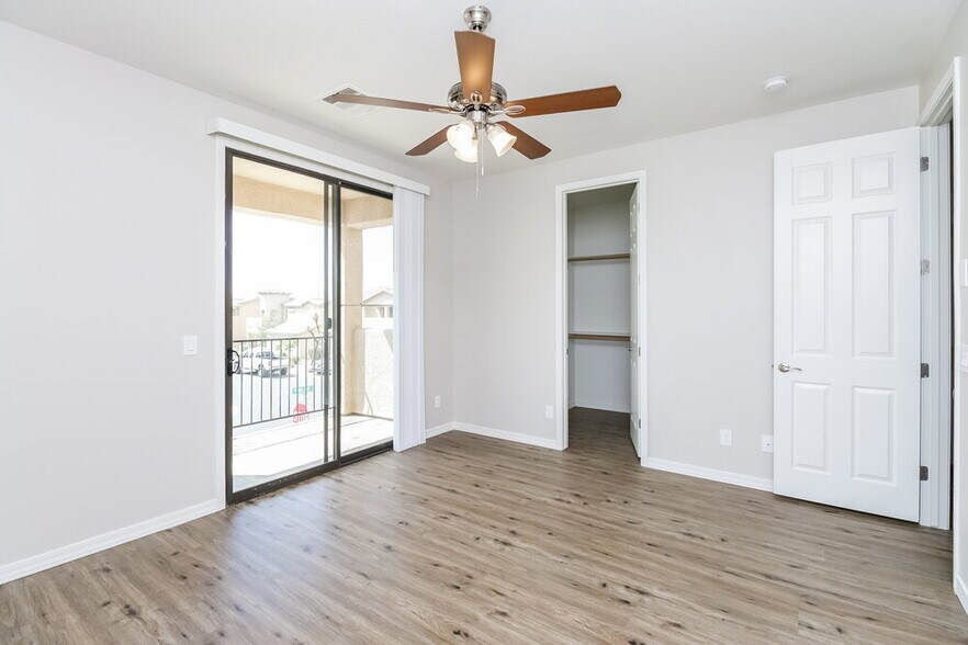 Building Photo - 2172 E Pima Ave