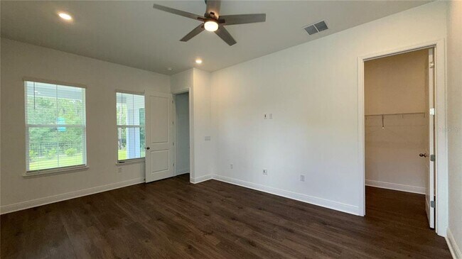 Building Photo - 14409 Crest Palm Ave