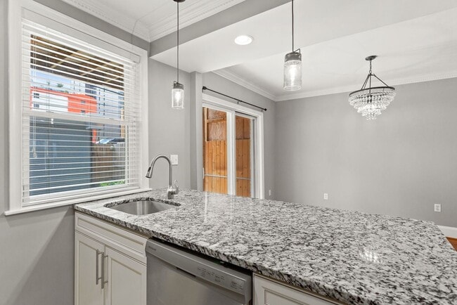 Building Photo - Available Now! 5 Minute Walk From Nats Park- 20 minute walk from Capitol Hill- 3 Bedroom 2.5 Bath...