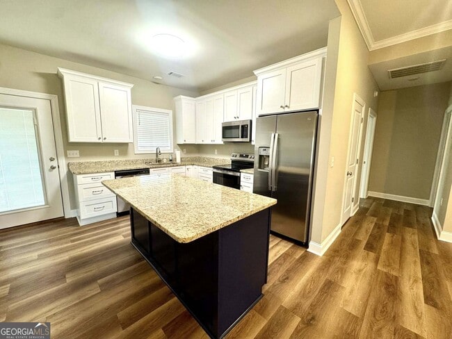 Building Photo - 613 Shady Grove Church Rd