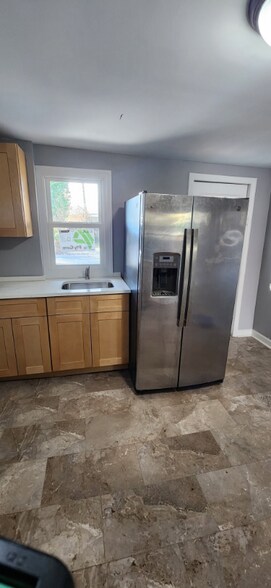 Building Photo - 207 Drummond Ave