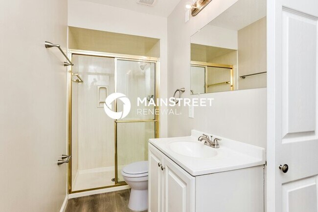 Building Photo - 3 Bedroom Pet-Friendly Home in FLORISSANT, MO with Main Street Renewal