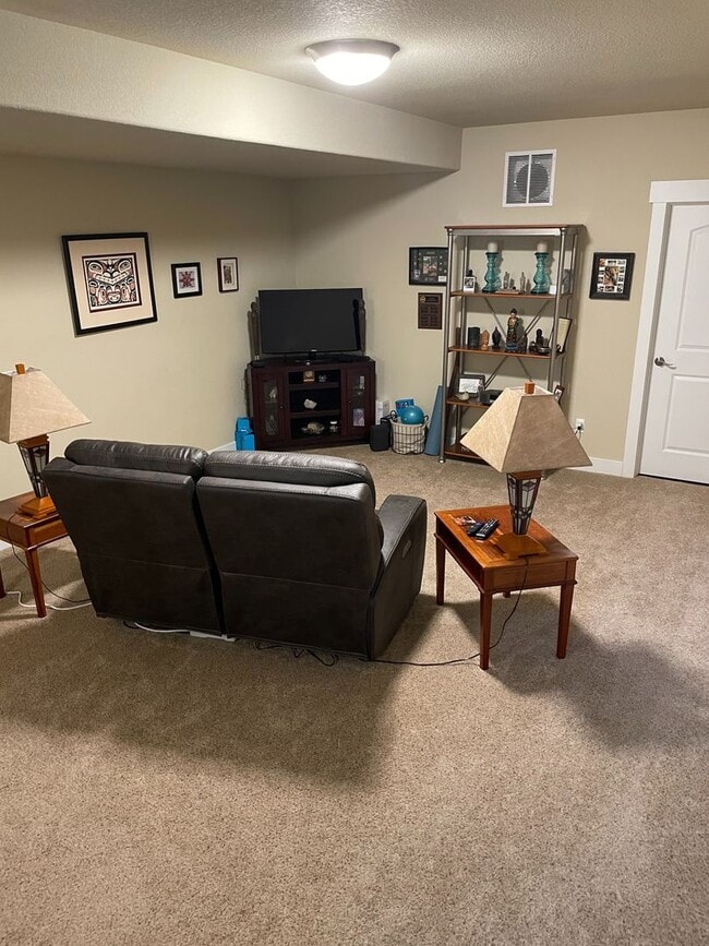 Building Photo - Beautiful 4 Bed 3 Bath House in Northeast Fort Collins!