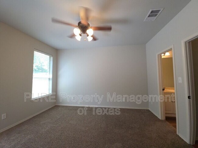 Building Photo - 1504 Muirfield Bend Dr