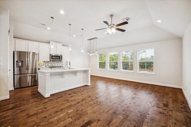 Building Photo - 10604 Centre Glade Dr