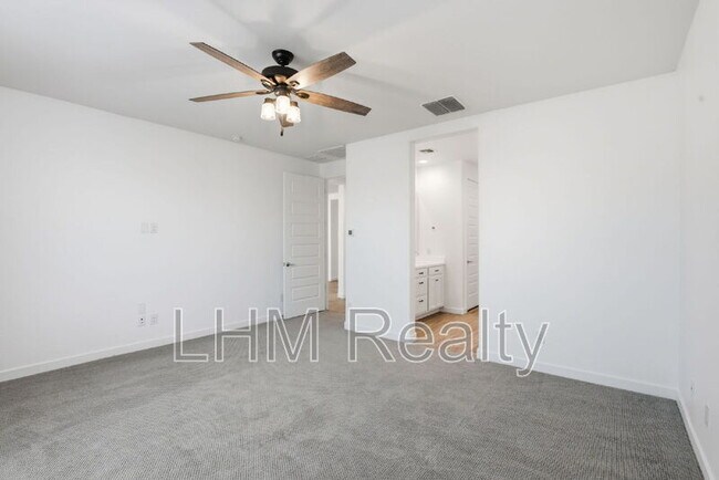 Building Photo - 12364 E Ballentine Rd