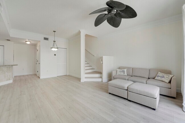 Building Photo - 155 Galicia Way