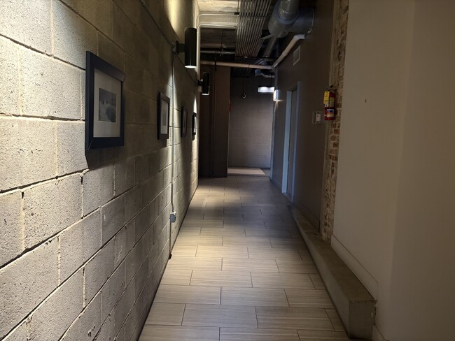 Building Photo - 6135 N Broadway