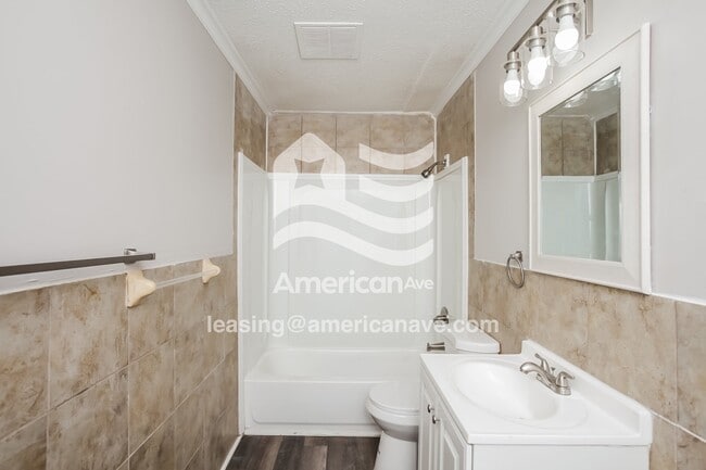 Building Photo - 4017 Tavineer Dr