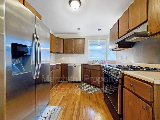Building Photo - 117 Charmar Way