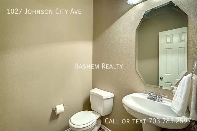 Building Photo - 1027 Johnson City Ave