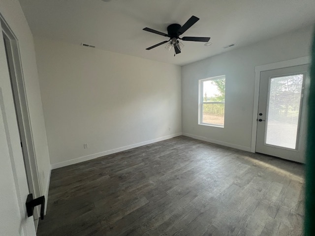 Building Photo - 585 Panich St