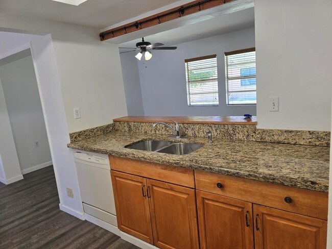 Building Photo - 5713 NW 65th Terrace