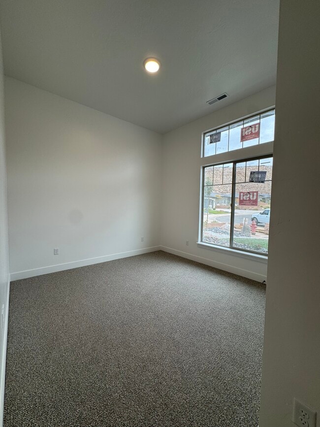 Building Photo - 1593 E Dihedral Dr