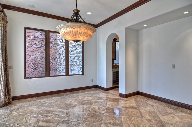 Building Photo - 222 Iris Ave