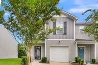 Building Photo - Beautiful Goose Creek Townhome!