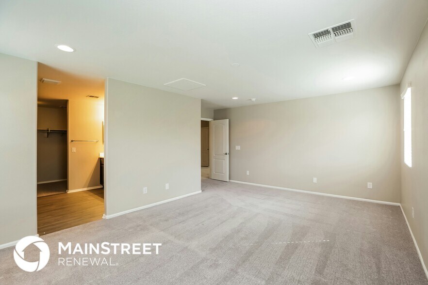 Building Photo - 8752 W Superior Ave