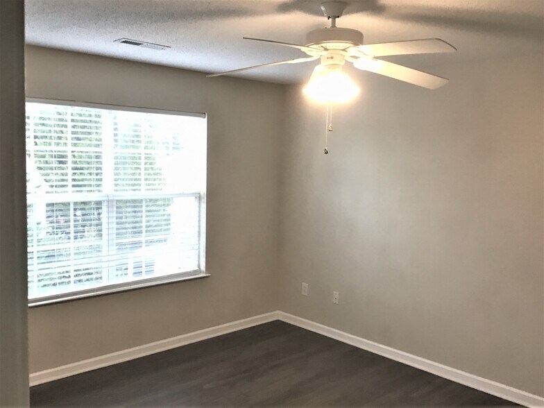 Building Photo - 1 Warbler Ct