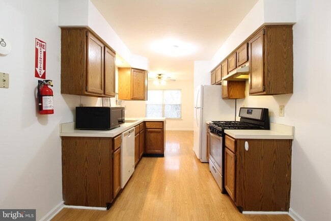 Building Photo - 30 Chicopee Dr