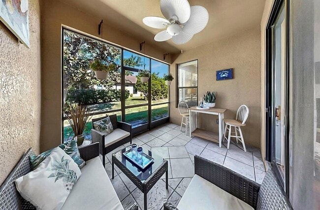 Building Photo - 313 Seneca Falls Dr