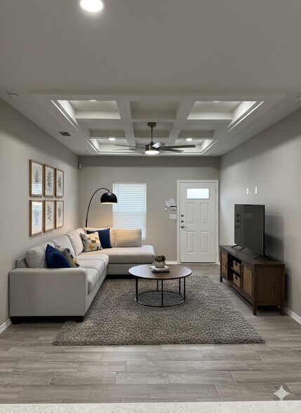 Building Photo - 2309 E Viviana St