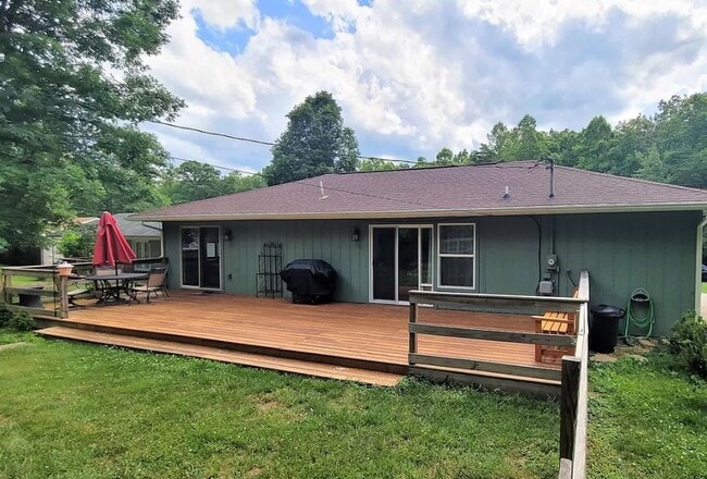 Building Photo - Darling *UNFURNISHED* two bedroom / 2 bath home located in the middle of beautiful Fairfield Glade.