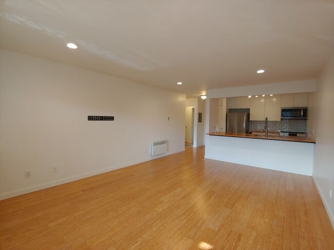 Building Photo - 1740 NE 86th St