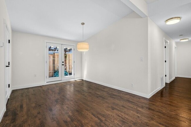 Building Photo - Charming and Cozy Air-Conditioned High Point Rambler (1st Month Free)