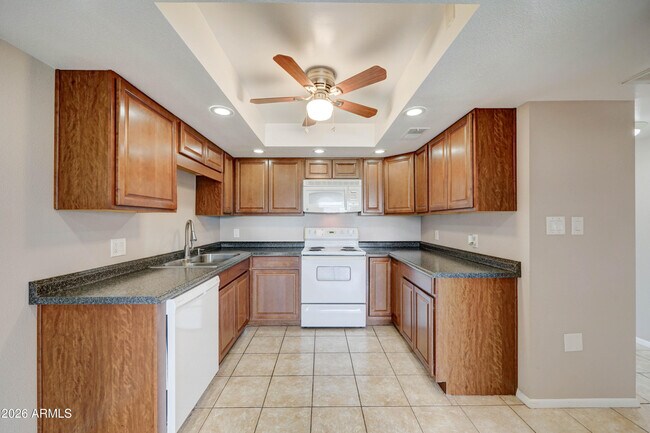 Building Photo - 7940 E Camelback Rd