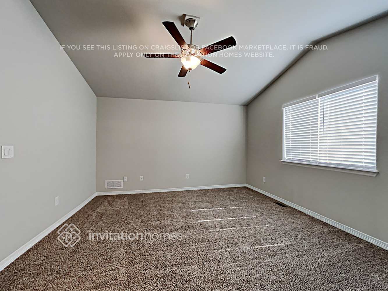 Building Photo - 10833 Pigeon Dr