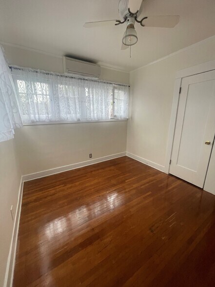 Building Photo - 3554 Arroyo Seco Ave